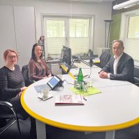 Parkgespräche. 3 Fragen an … Parkgespräche. 3 Fragen an …