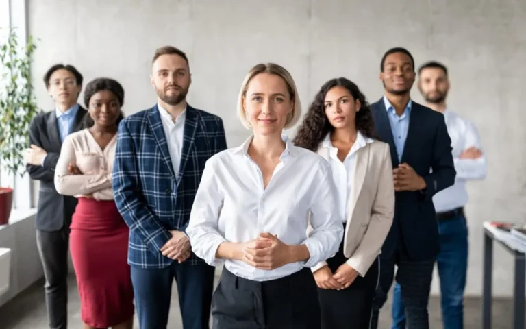 Mitarbeiter im Büro - Allgemeines Gleichbehandlungsgesetz (AGG)